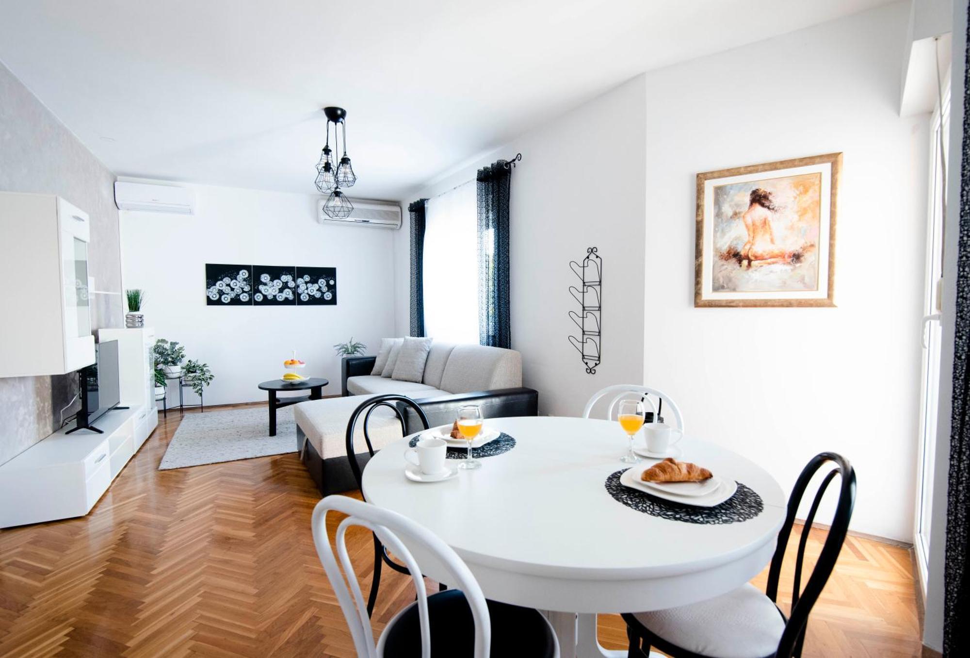 Apartman Karla ซินย์ ภายนอก รูปภาพ